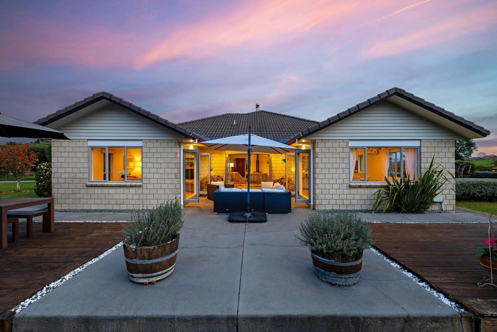 Photos of 46 Glen Ida Way