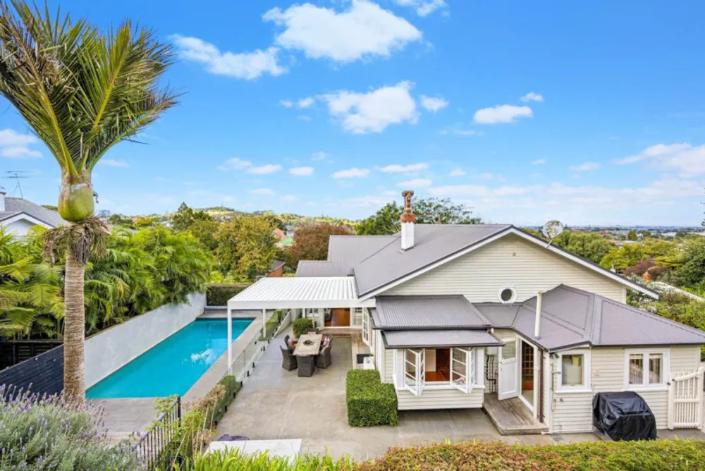 Photos of 9 Buckley Road