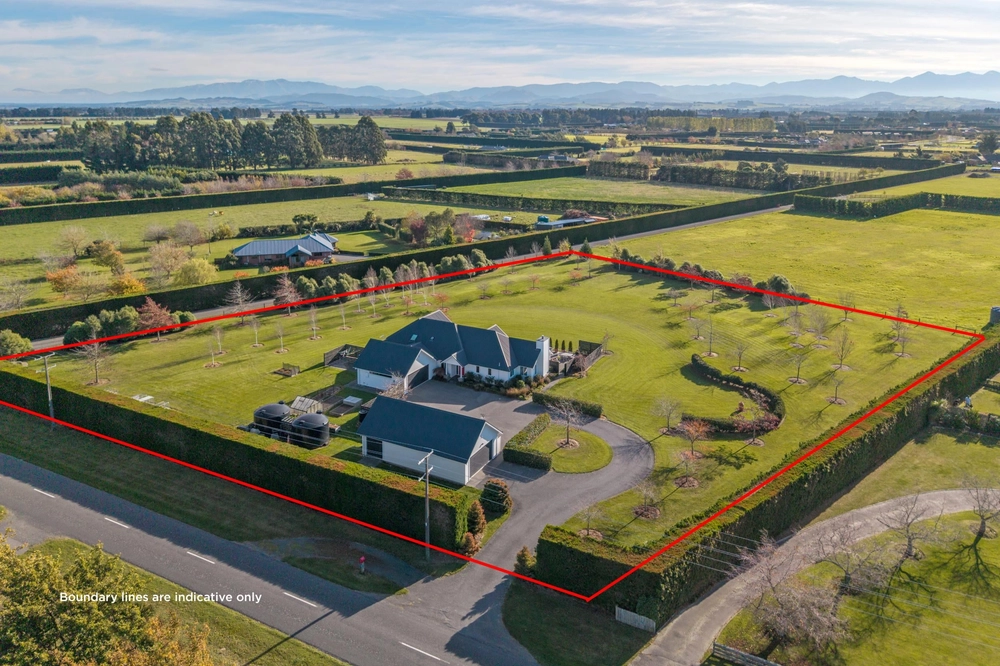 Photos of 695 McLaughlins Road