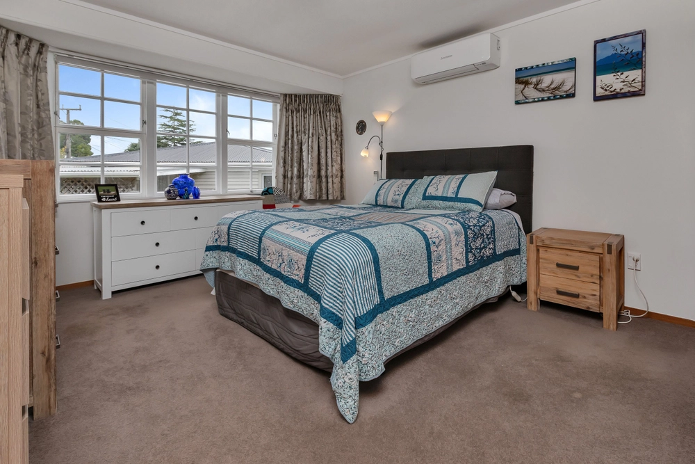 Photos of 31 Clotworthy Crescent