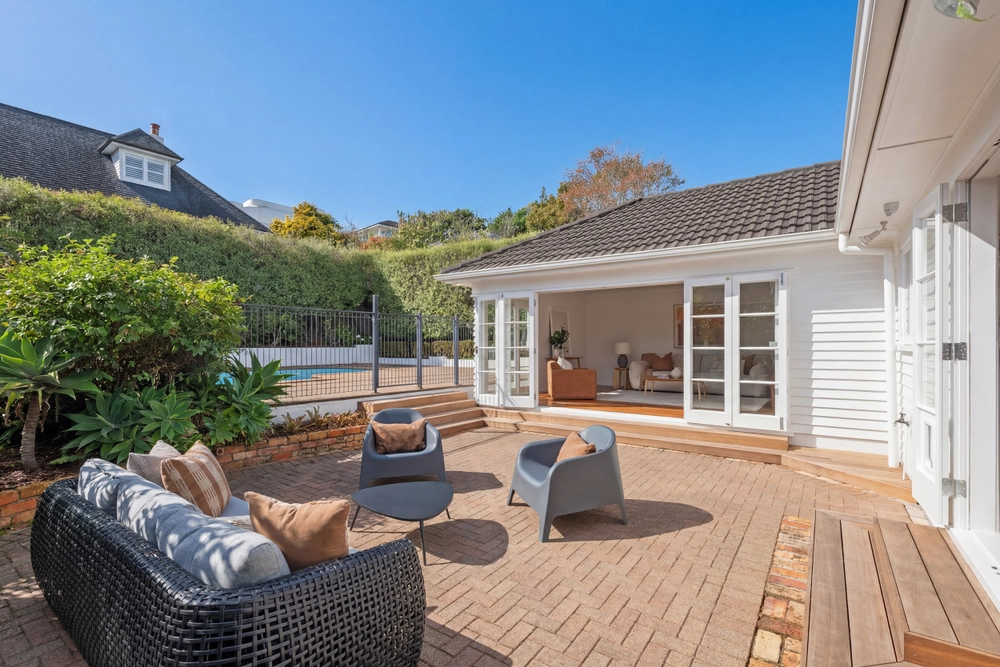 Photos of 29 Entrican Avenue