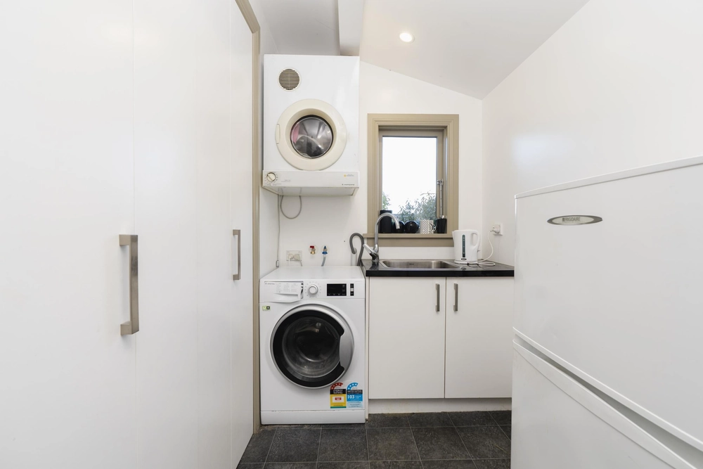 Photos of 101 Eglinton Road
