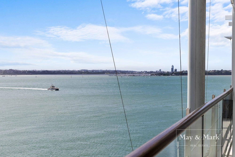 Photos of 145 Quay Street