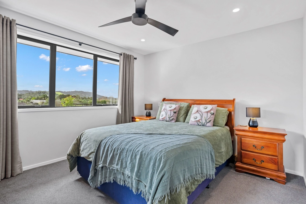 Photos of 42 Hawken Road