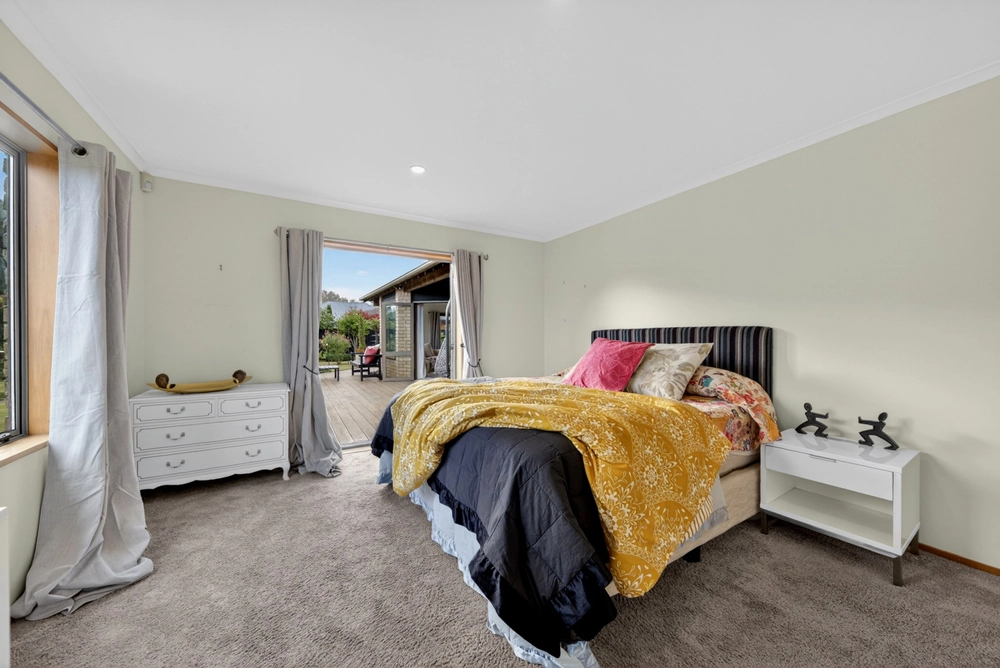 Photos of 76 Fairway Drive