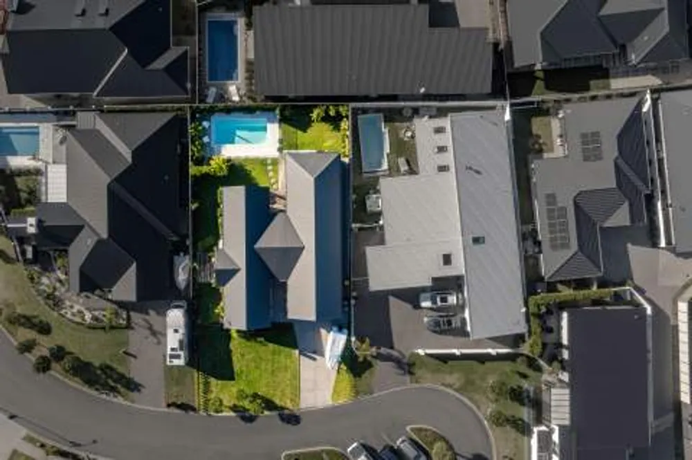 Photos of 47 Colpoma Close