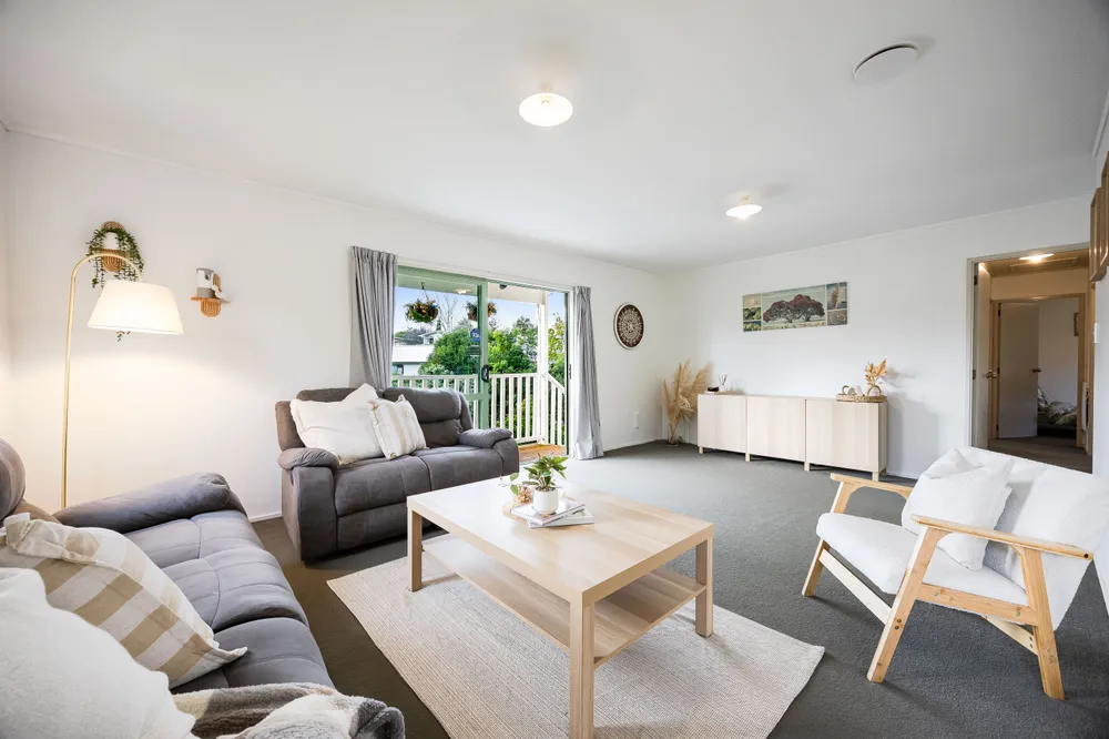 Photos of 85b Fairclough Road