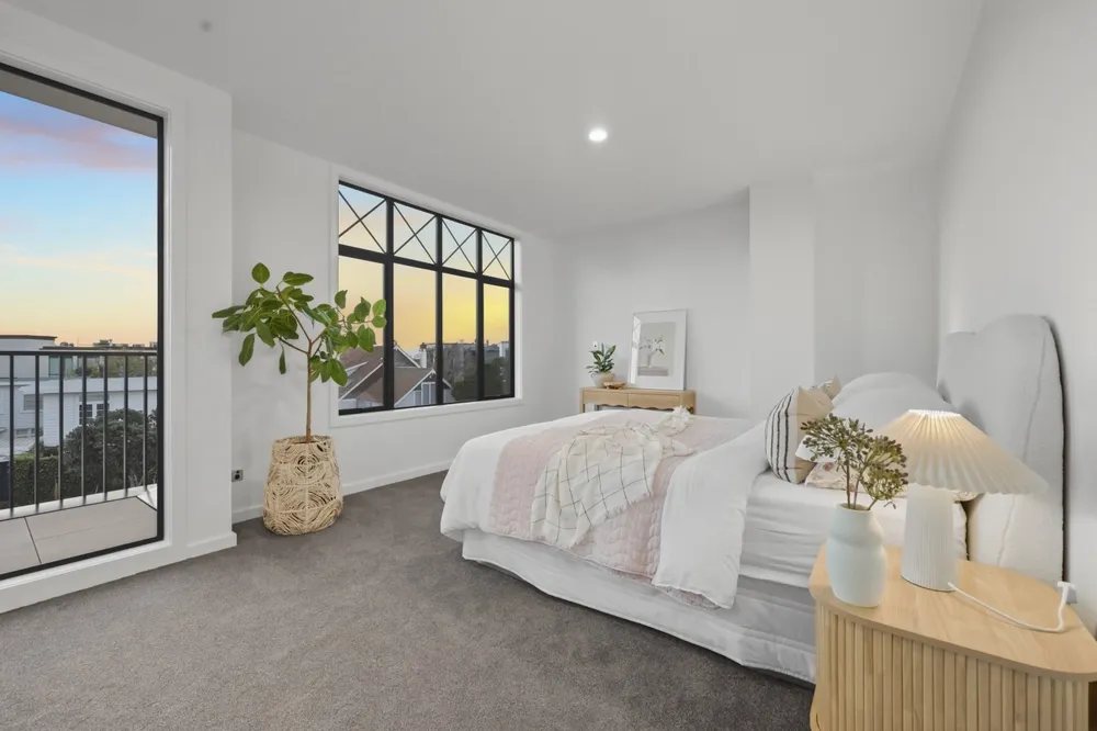 Photos of 39B St Stephens Avenue