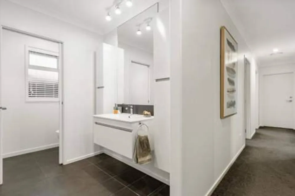 Photos of 217 Lakes Boulevard