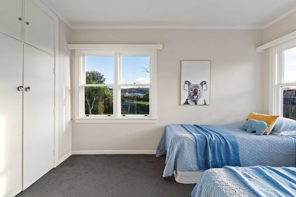 Photos of 6 Vivian Street