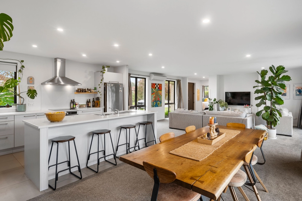 Photos of 11 Oakwood Way