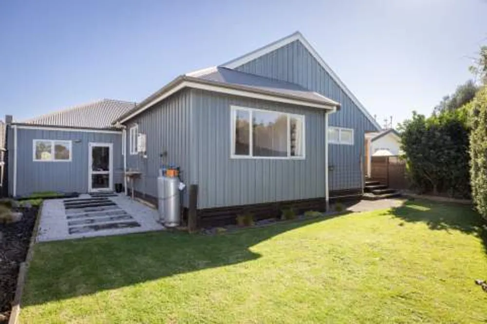 Photos of 32 Webb Place
