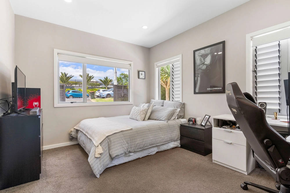Photos of 8 Rawhitiroa Road