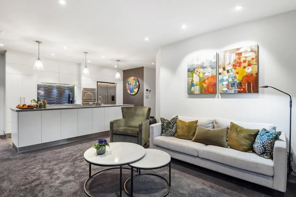 Photos of GA/8 Howe Street