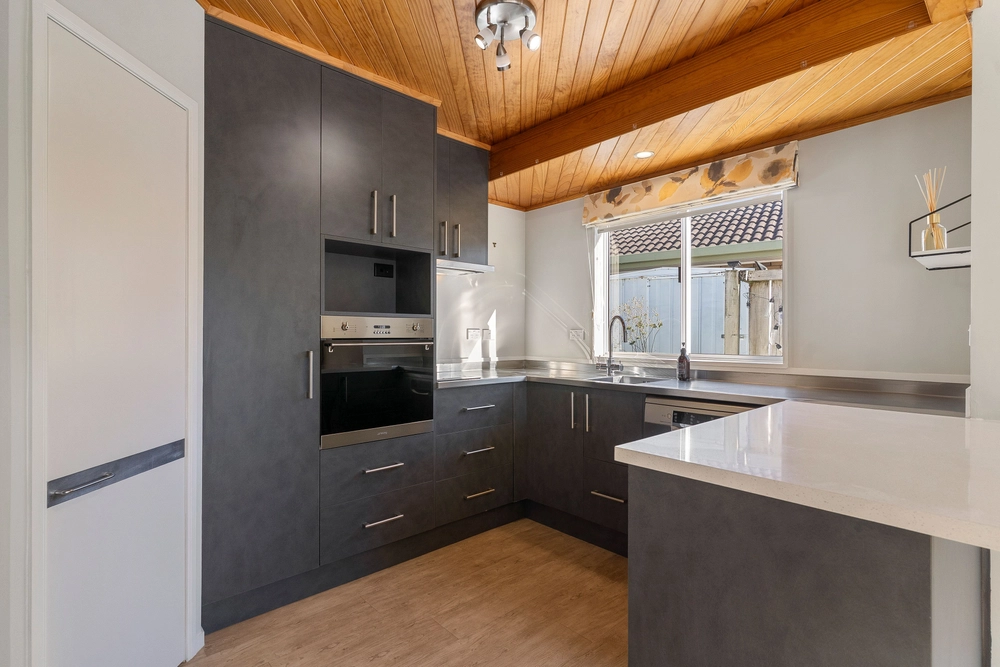 Photos of 16/15 Don Street