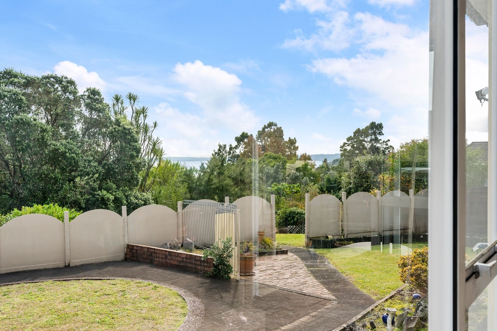 Photos of 12 Howlett Street