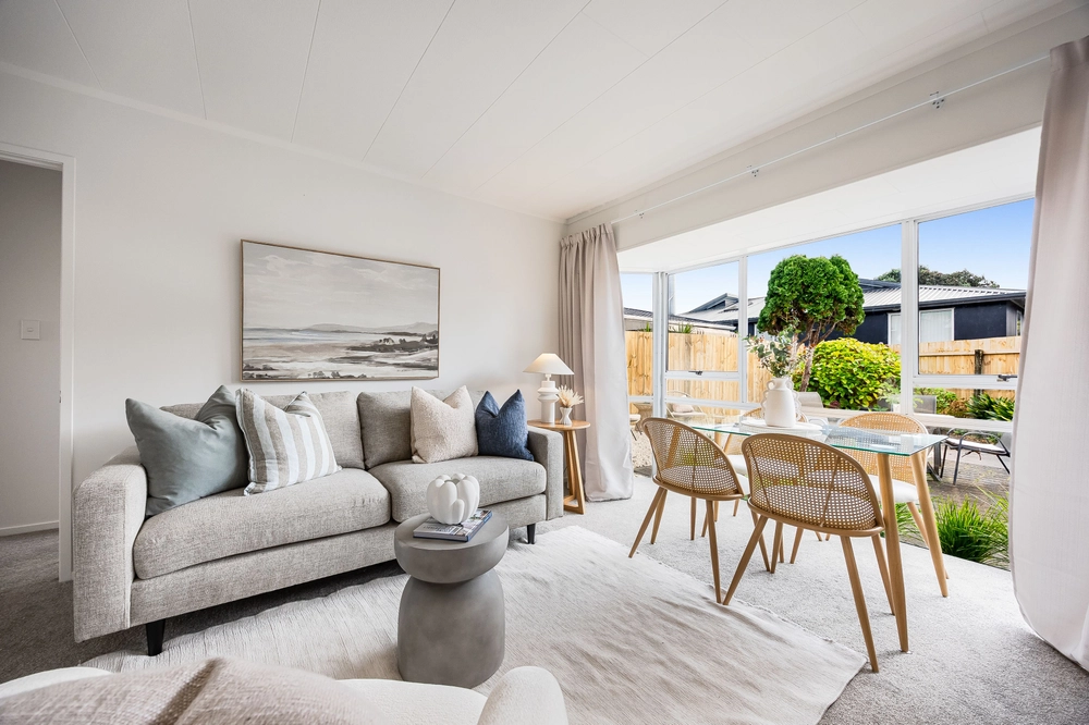Photos of 83 Centreway Road