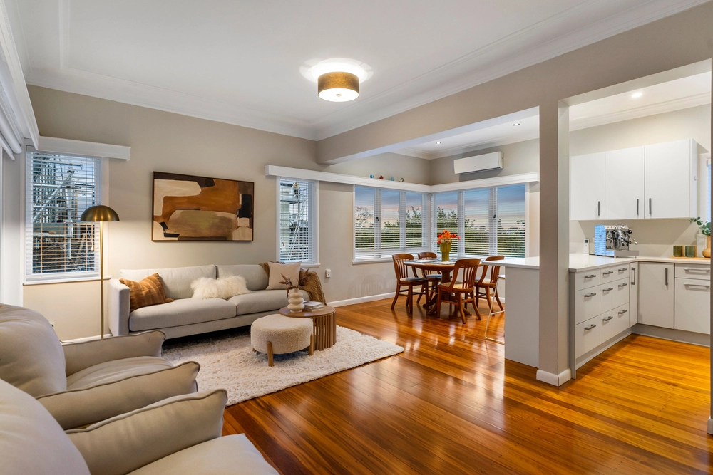 Photos of 19 Riddell Road