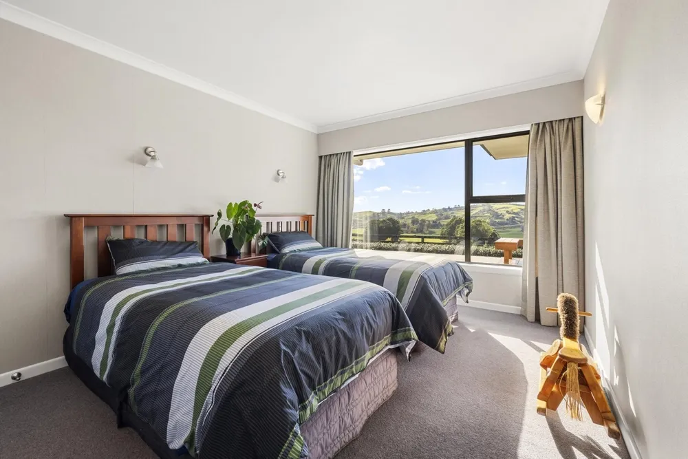 Photos of Unit 3, 957 Taotaoroa Road