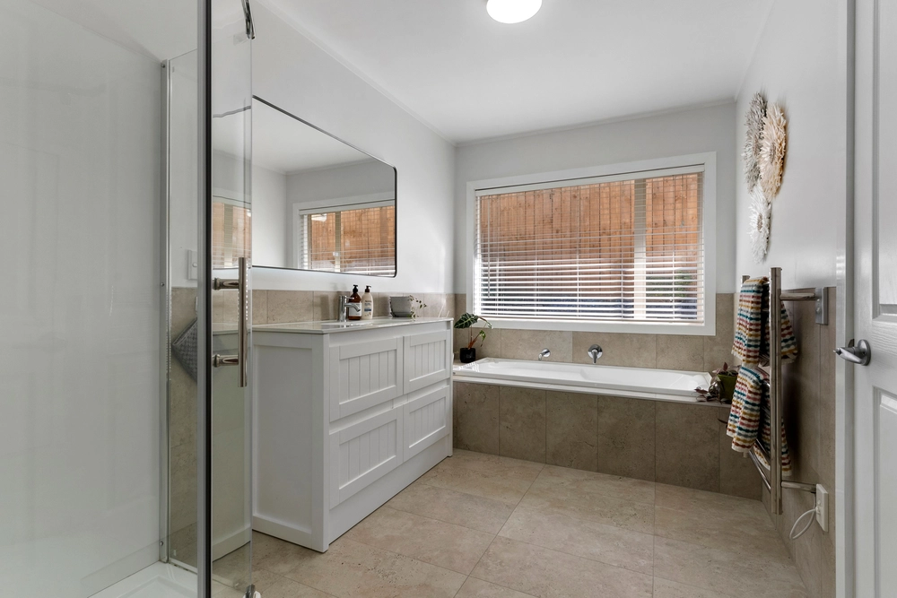 Photos of 12 Kentia Way