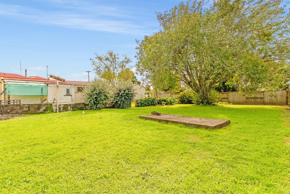 Photos of 94 Wilson Road South