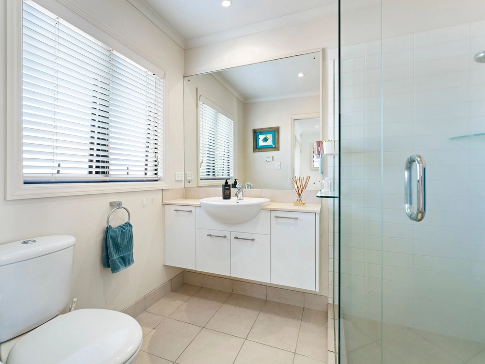 Photos of 25 Bridgefield Crescent