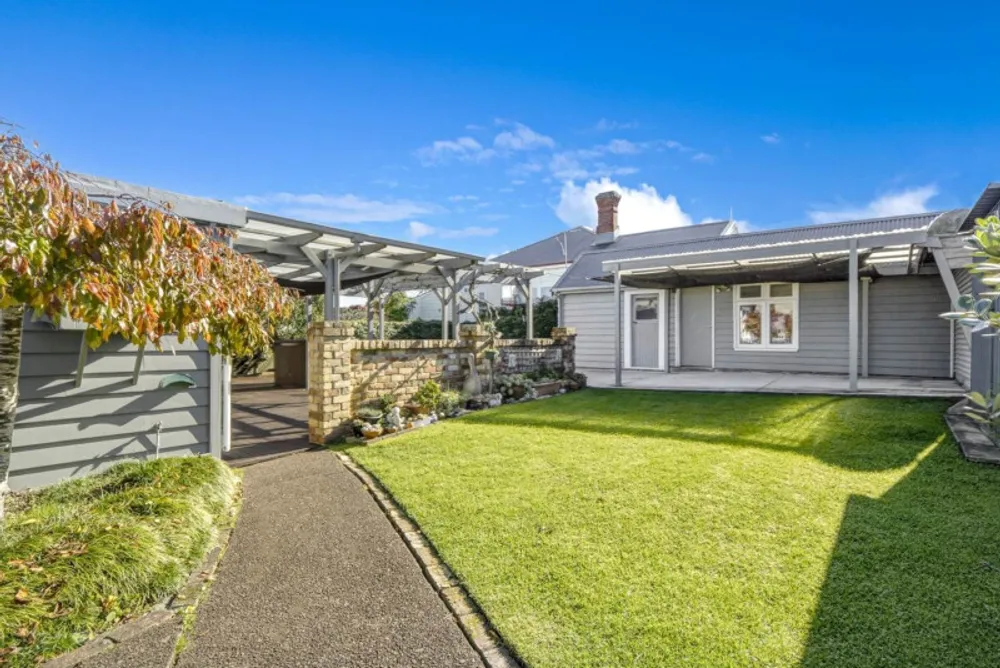 Photos of 229 Balmoral Road