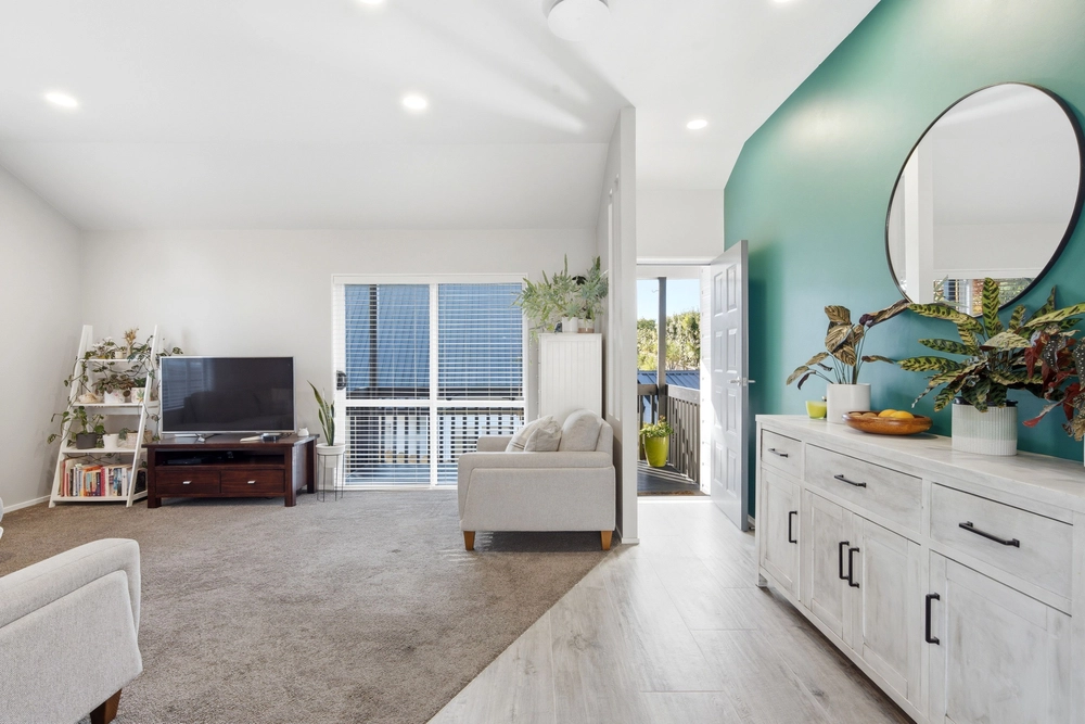 Photos of 53C Howe Street