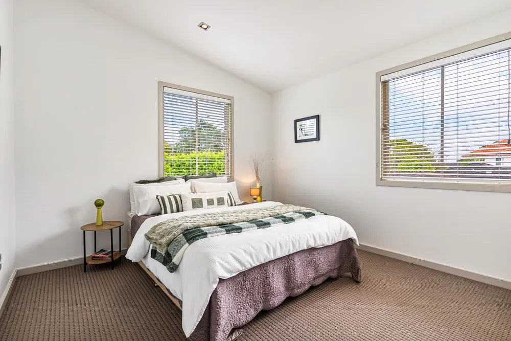 Photos of 2/2 Clifton Road
