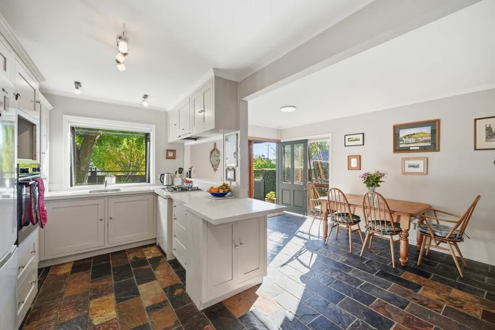 Photos of 2/32 Albert Road