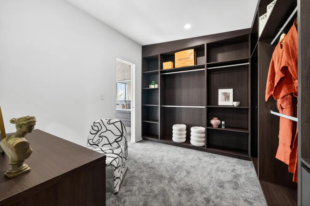 Photos of 39B Waiatarua Road