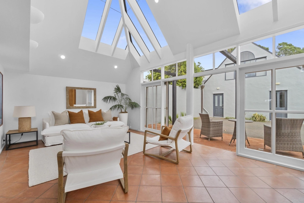 Photos of 13 Mamie Street