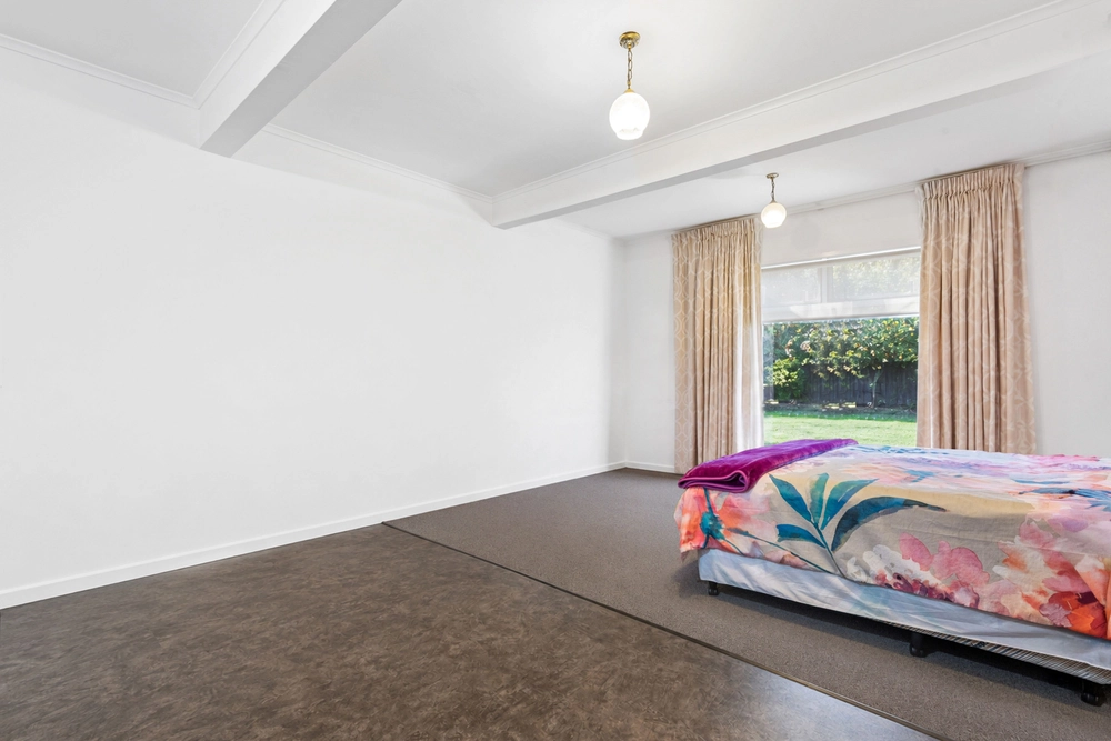Photos of 11 Sullivan Avenue