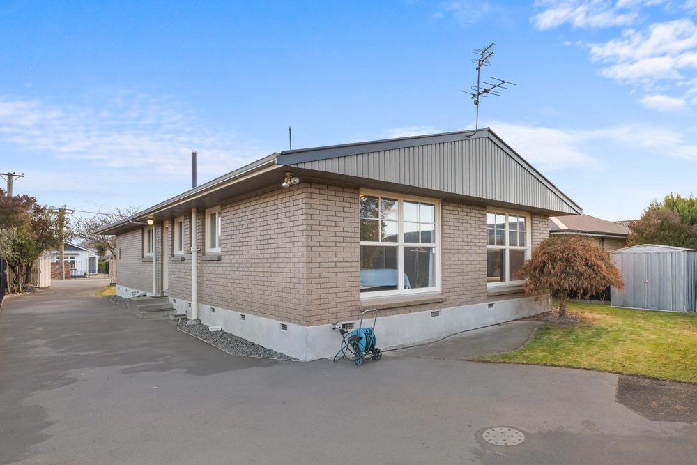 Photos of 105 Kennedys Bush Road