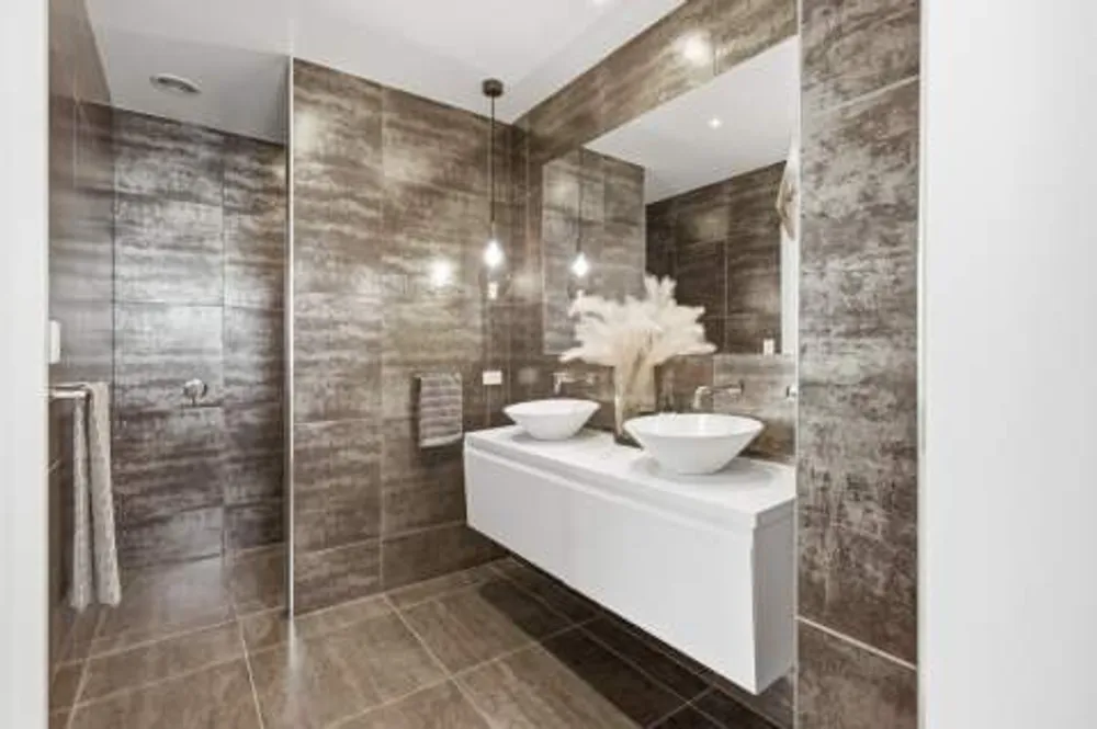 Photos of 33 Montia Close