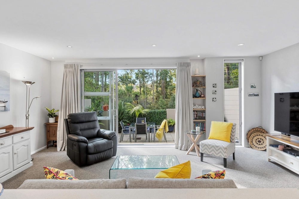 Photos of 337 Millwater Parkway