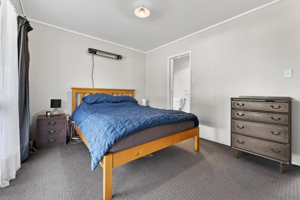 Photos of 1 Coventry Road
