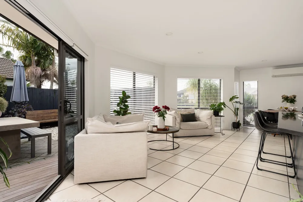 Photos of 34 Aranui Drive