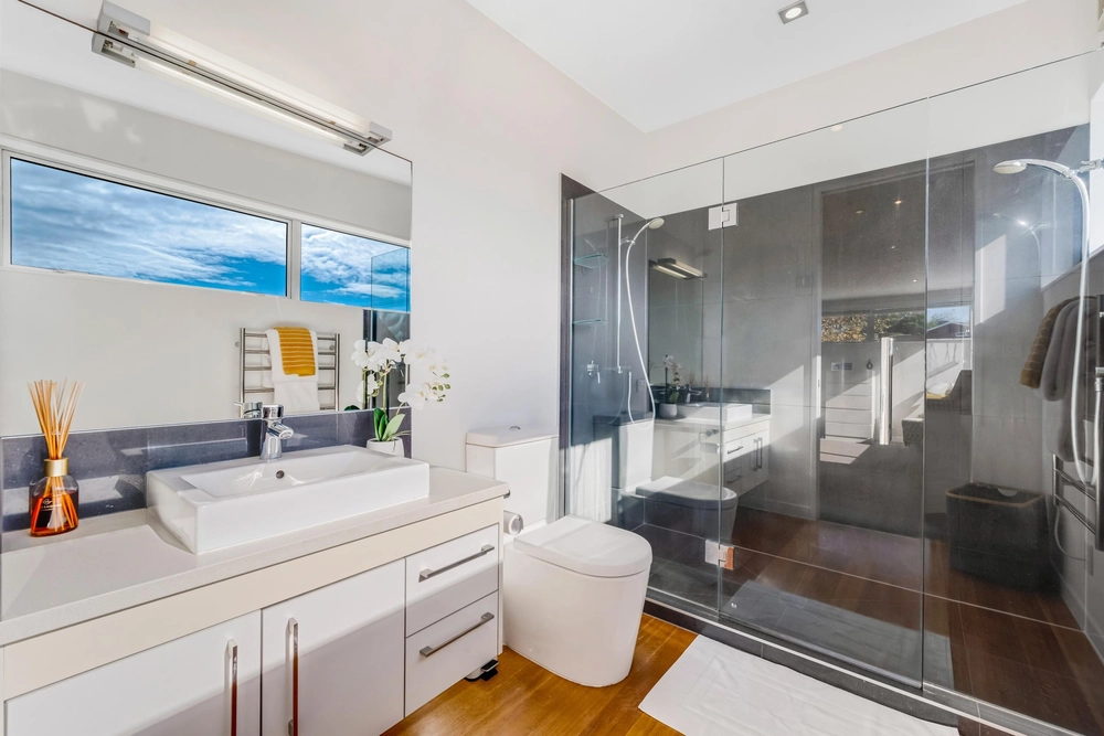 Photos of 33 Luplau Crescent