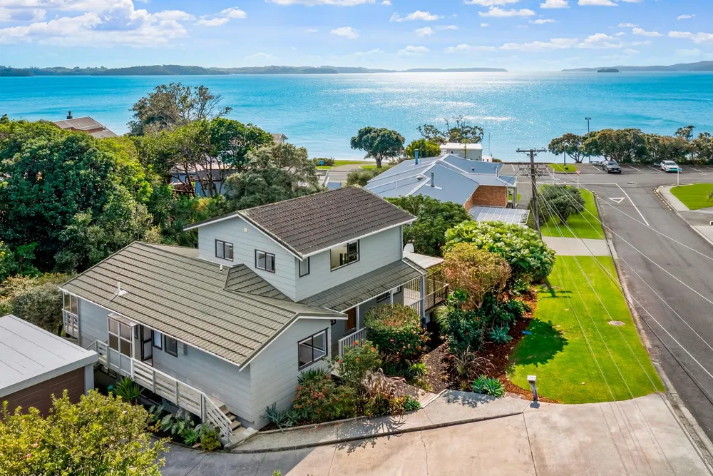 Photos of 53 Deerness Crescent