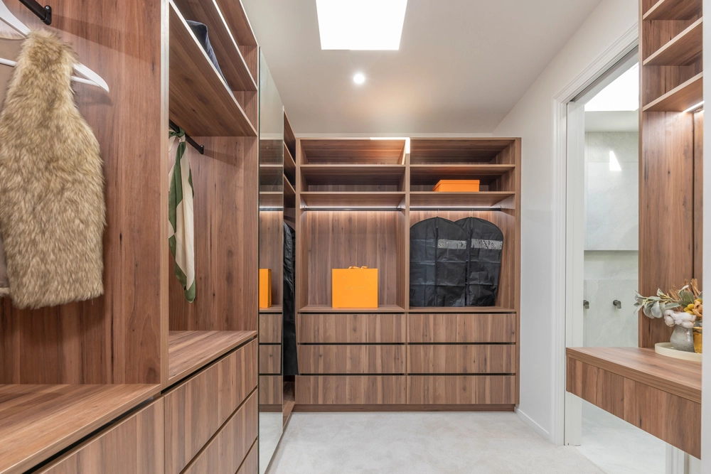 Photos of 122 Crummer Road