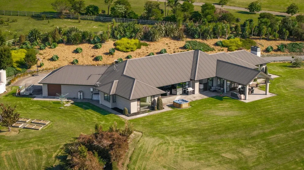 Photos of 246 Blackbridge Road