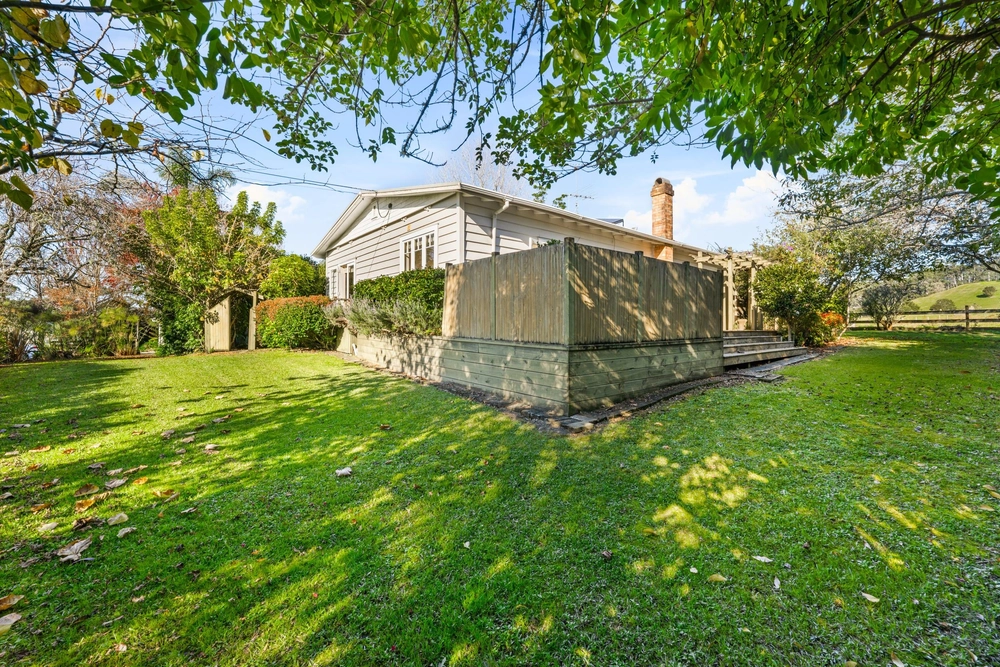 Photos of 391 Pine Valley Road