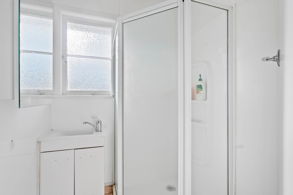 Photos of 16 Ruawai Wharf Road