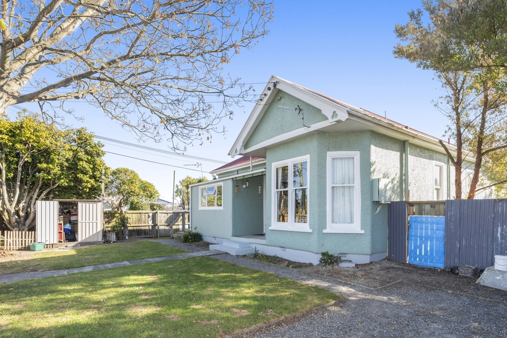 Photos of 507 Worcester Street