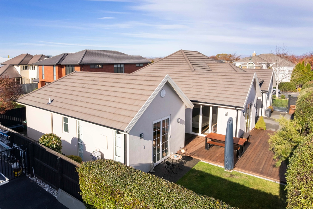 Photos of 2 Applefield Court