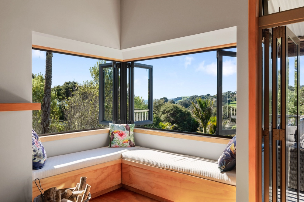 Photos of 31 Marine View Road