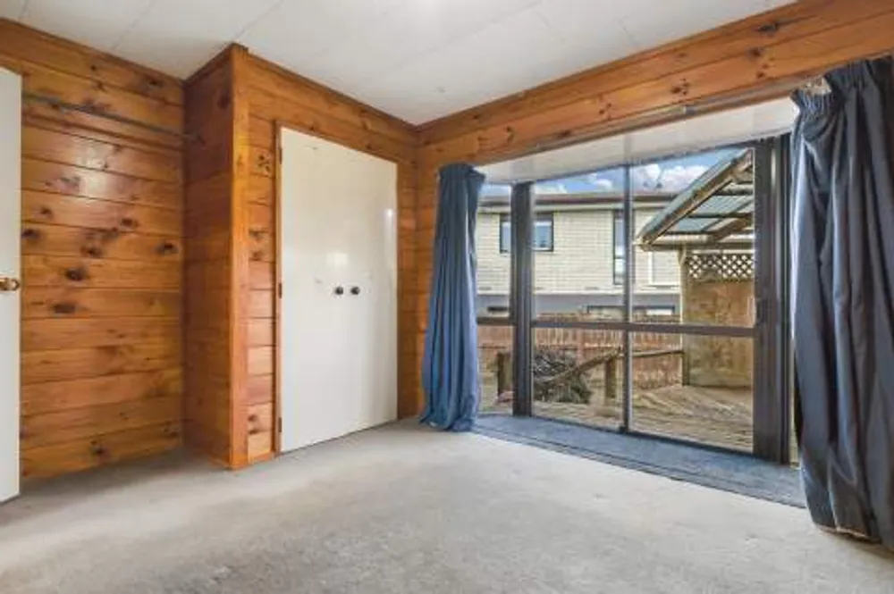 Photos of 48 Neri Crescent