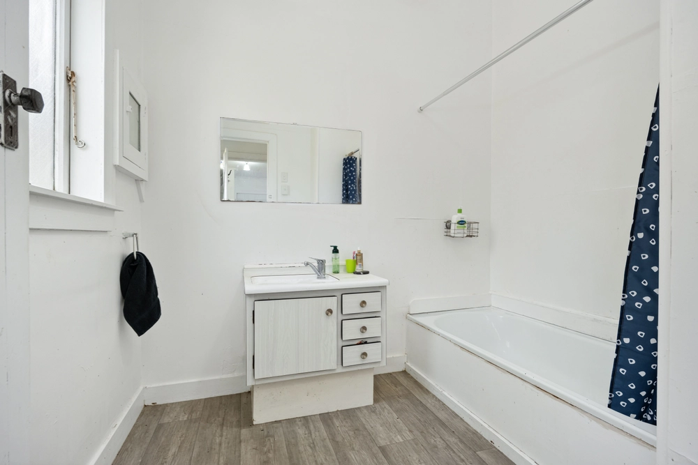 Photos of 70 Biddle Road
