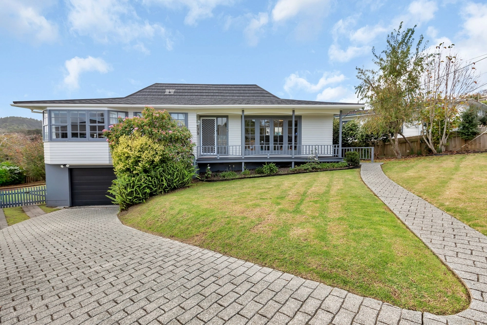 Photos of 31 Clotworthy Crescent